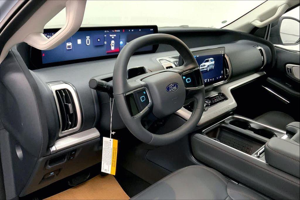 new 2025 Ford Expedition car, priced at $65,787