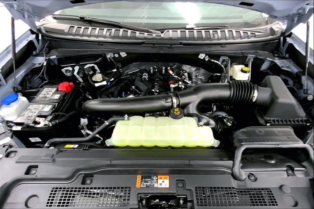 new 2025 Ford Expedition car, priced at $65,787