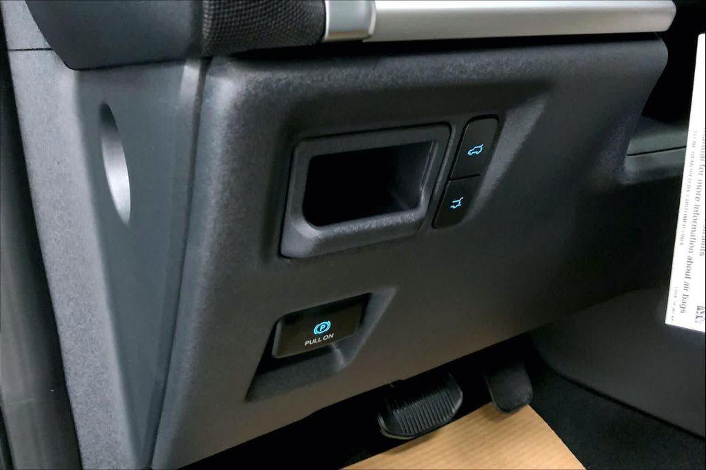 new 2025 Ford Expedition car, priced at $65,787