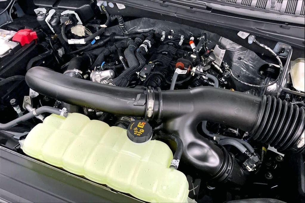 new 2025 Ford Expedition car, priced at $65,787