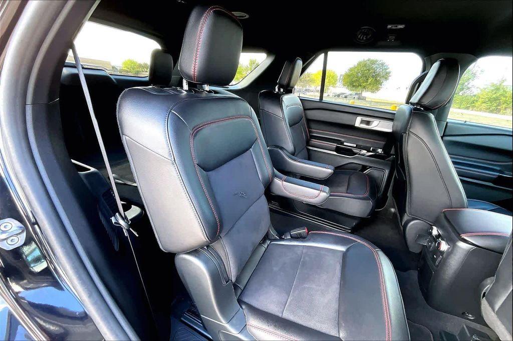 used 2024 Ford Explorer car, priced at $36,982