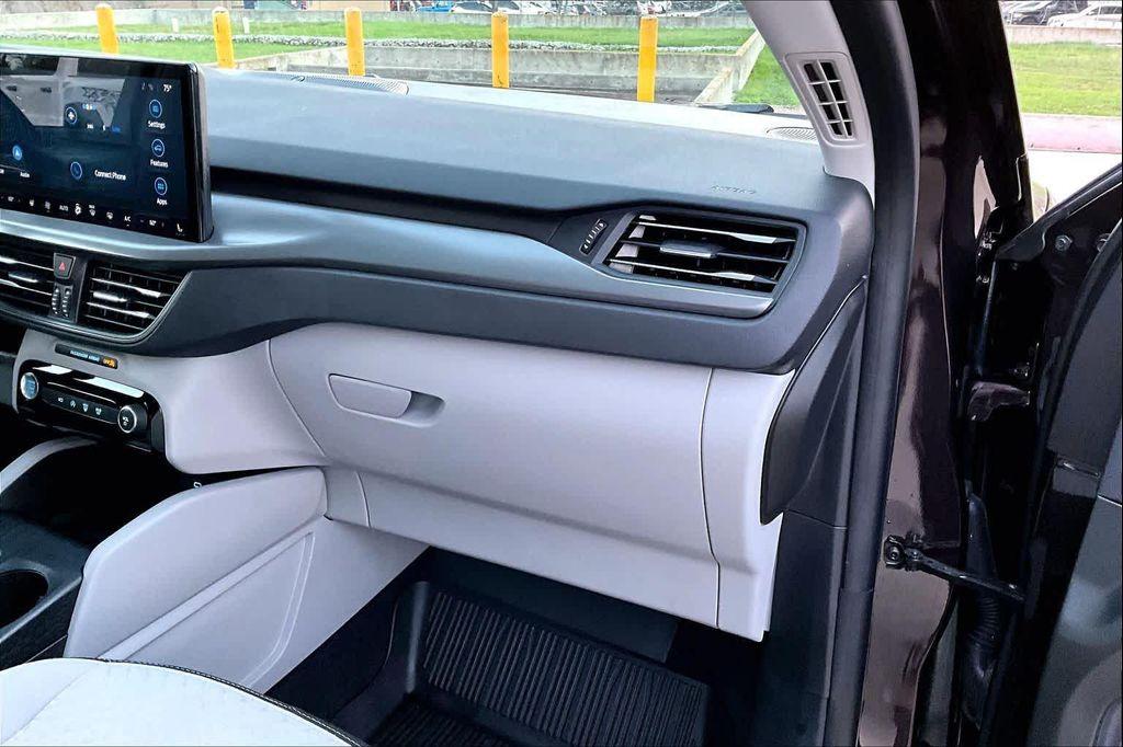 used 2023 Ford Escape car, priced at $24,675