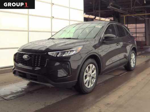 used 2023 Ford Escape car, priced at $24,675