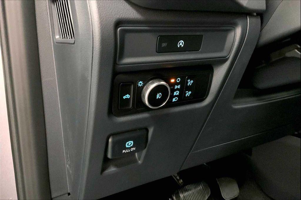 new 2025 Ford F-150 car, priced at $45,612