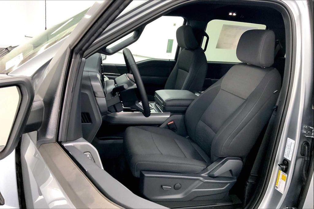 new 2025 Ford F-150 car, priced at $45,612