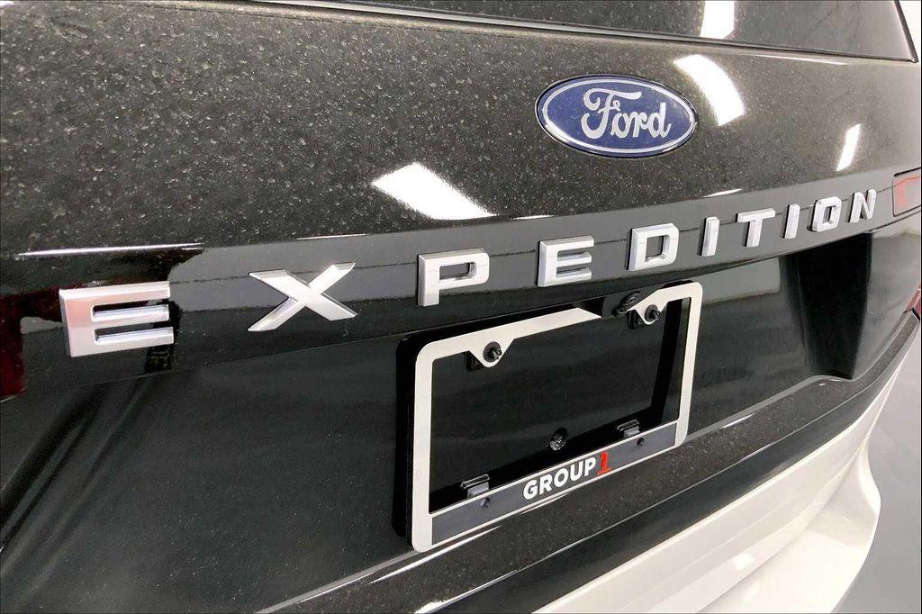 new 2025 Ford Expedition car, priced at $84,865