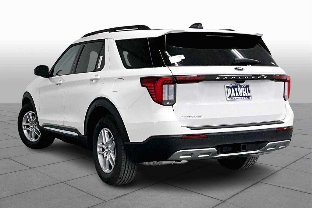 new 2025 Ford Explorer car, priced at $44,560