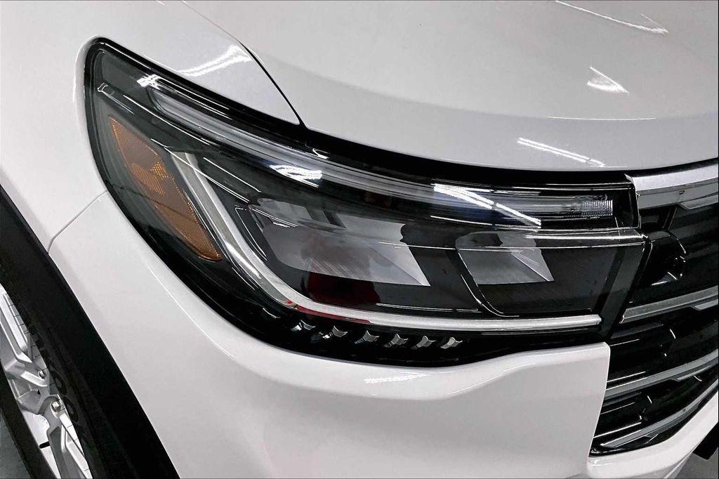 new 2025 Ford Explorer car, priced at $44,560