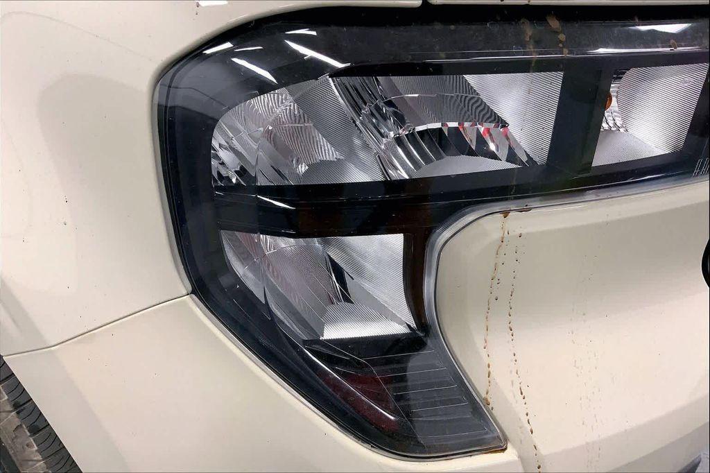 new 2025 Ford Maverick car, priced at $33,841