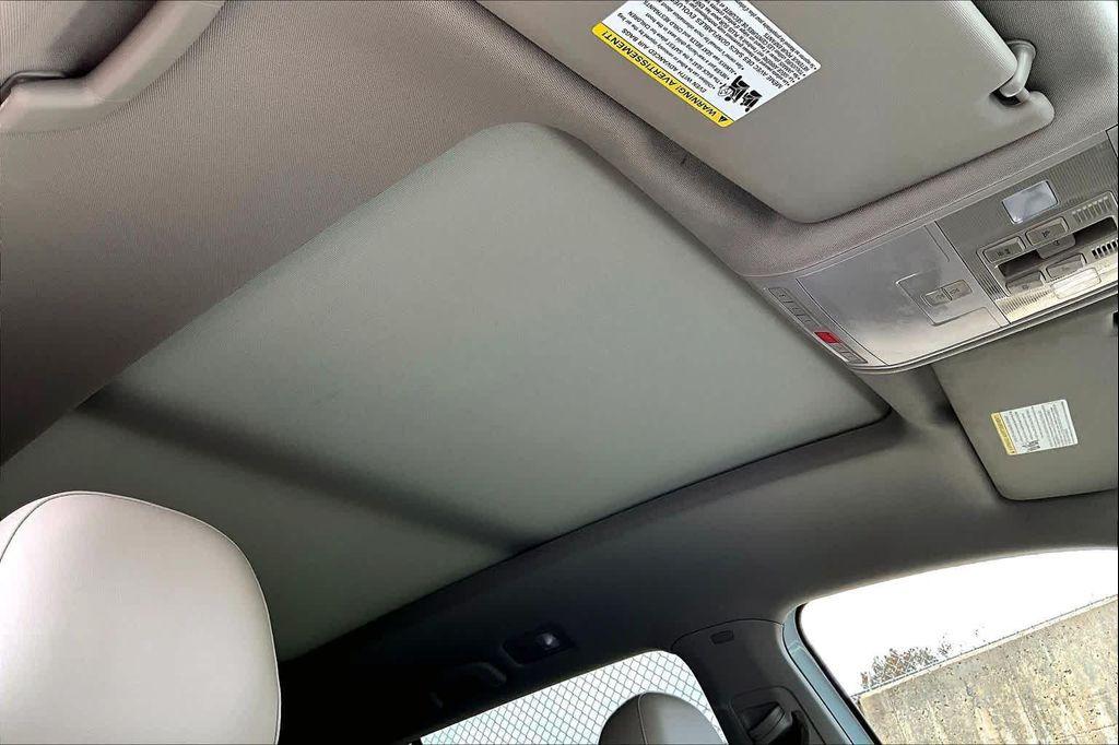 used 2019 Volkswagen Atlas car, priced at $20,971