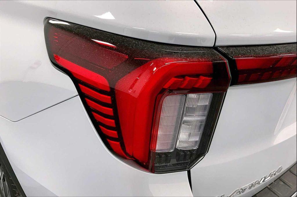 new 2025 Ford Explorer car, priced at $59,905