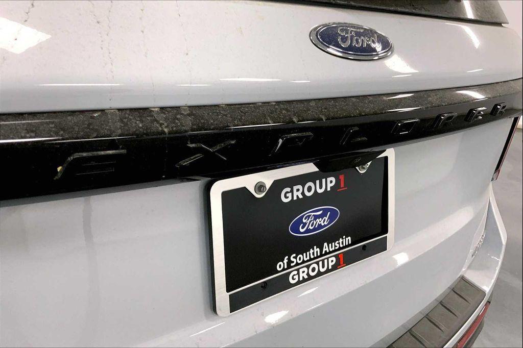 new 2025 Ford Explorer car, priced at $59,905