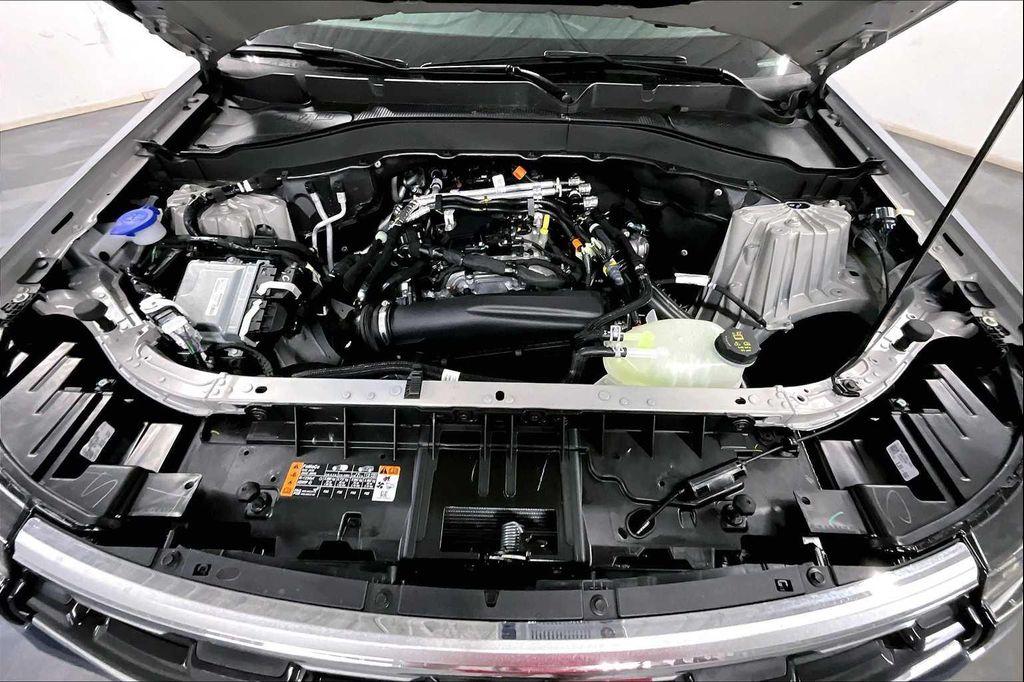 new 2025 Ford Explorer car, priced at $44,660