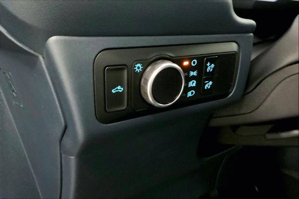 new 2025 Ford Maverick car, priced at $30,697