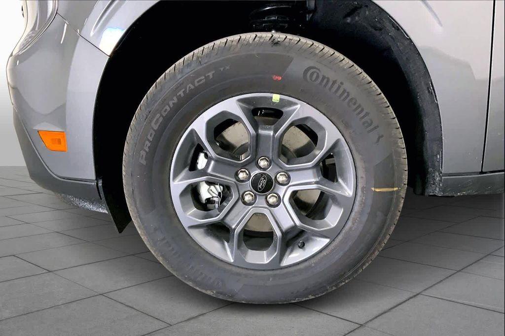 new 2025 Ford Maverick car, priced at $30,697