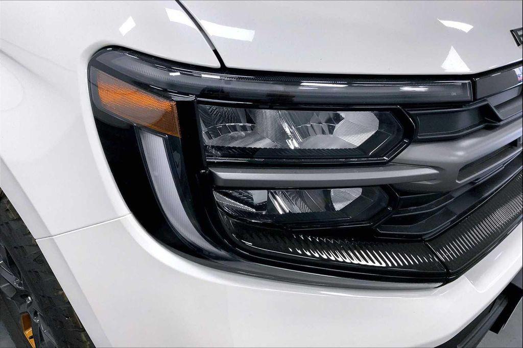 new 2025 Ford Expedition car, priced at $84,940