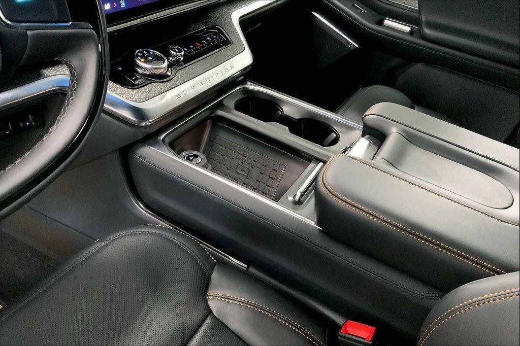 new 2025 Ford Expedition car, priced at $84,940