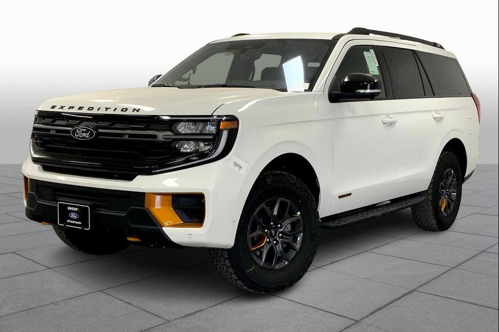 new 2025 Ford Expedition car, priced at $84,940