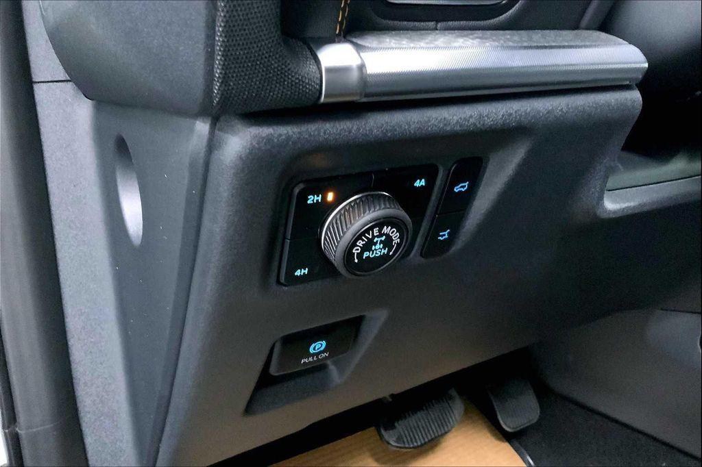 new 2025 Ford Expedition car, priced at $84,940