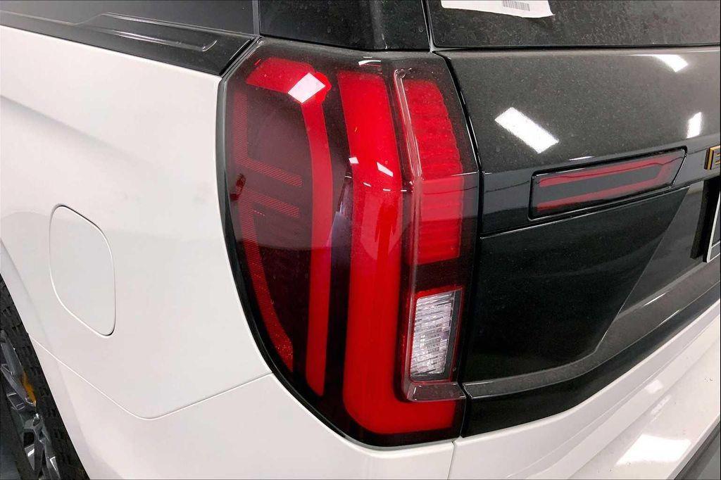 new 2025 Ford Expedition car, priced at $84,940