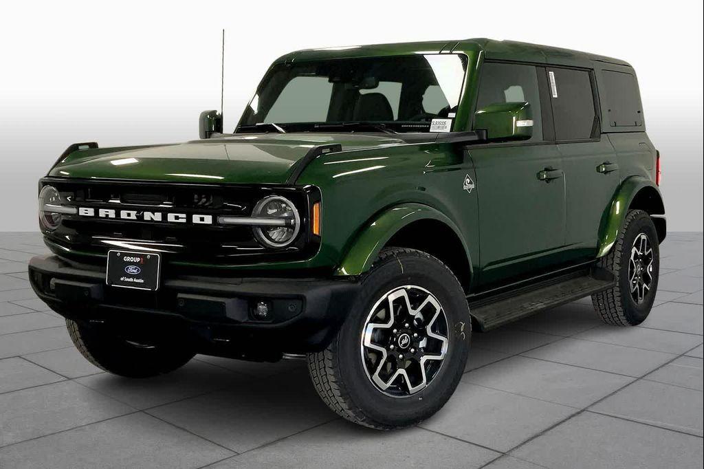 new 2025 Ford Bronco car, priced at $51,312