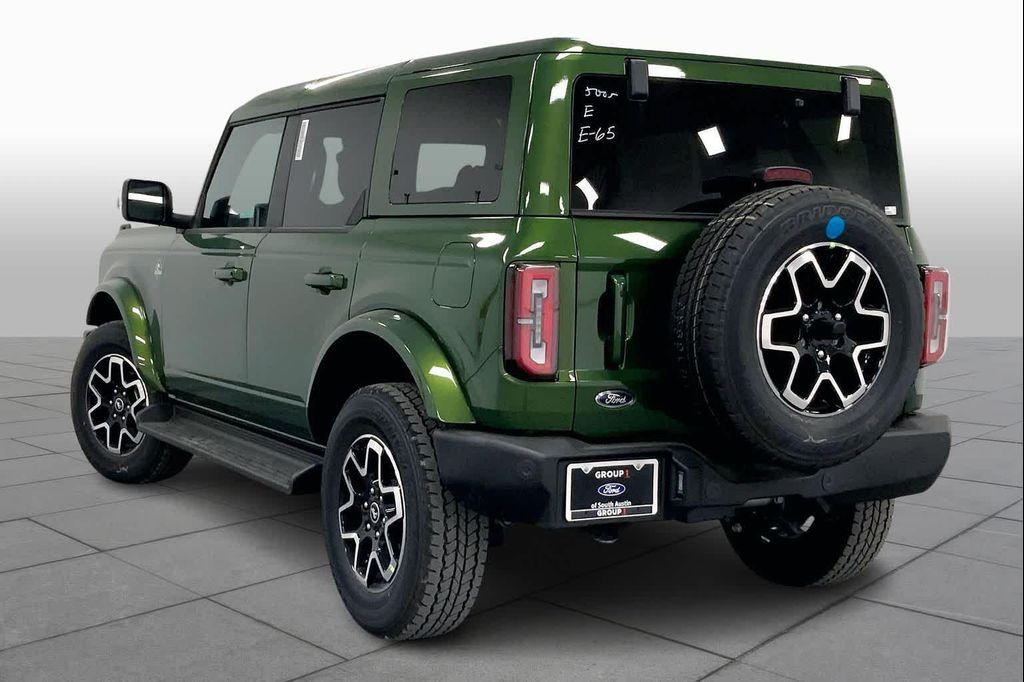 new 2025 Ford Bronco car, priced at $51,312