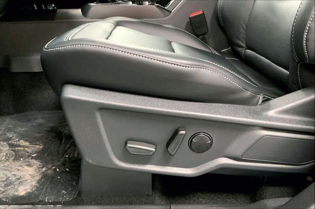 new 2025 Ford Bronco car, priced at $51,312