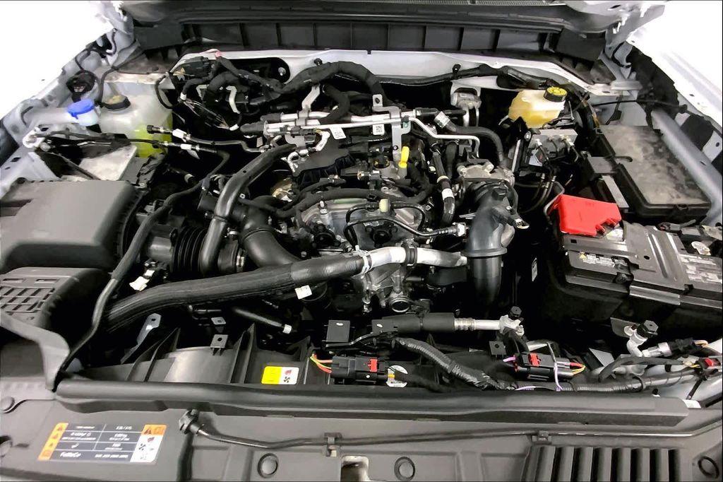 new 2025 Ford Bronco car, priced at $38,181