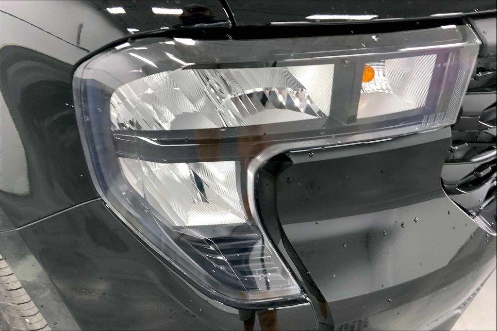 new 2025 Ford Maverick car, priced at $27,825