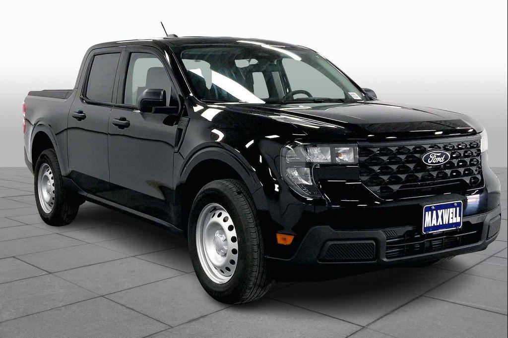 new 2025 Ford Maverick car, priced at $27,825