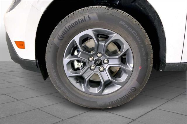 new 2025 Ford Maverick car, priced at $33,195