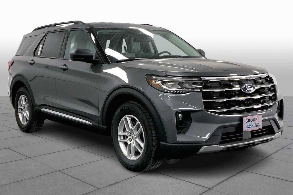 new 2025 Ford Explorer car, priced at $39,321