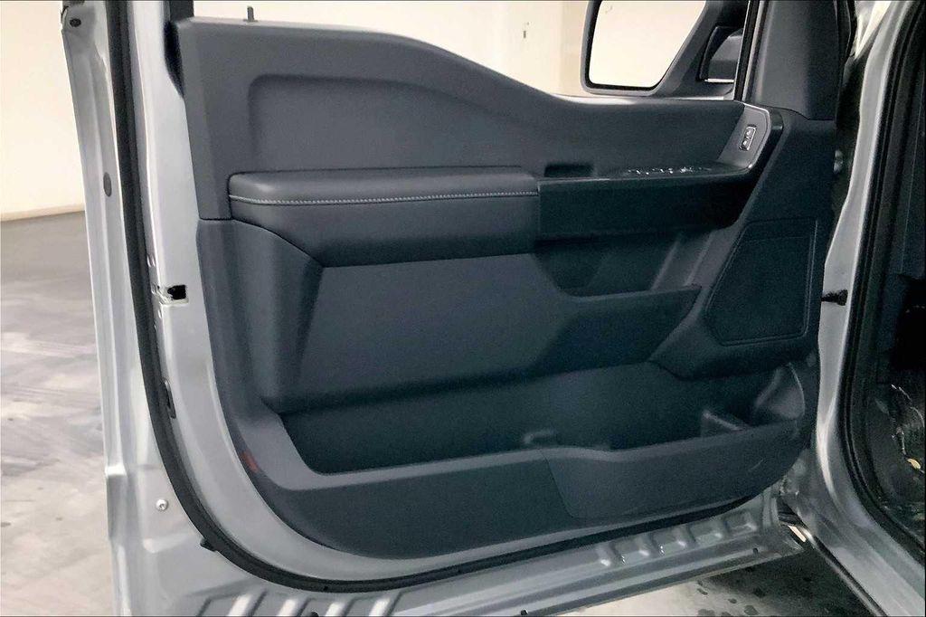 new 2025 Ford F-150 car, priced at $40,738