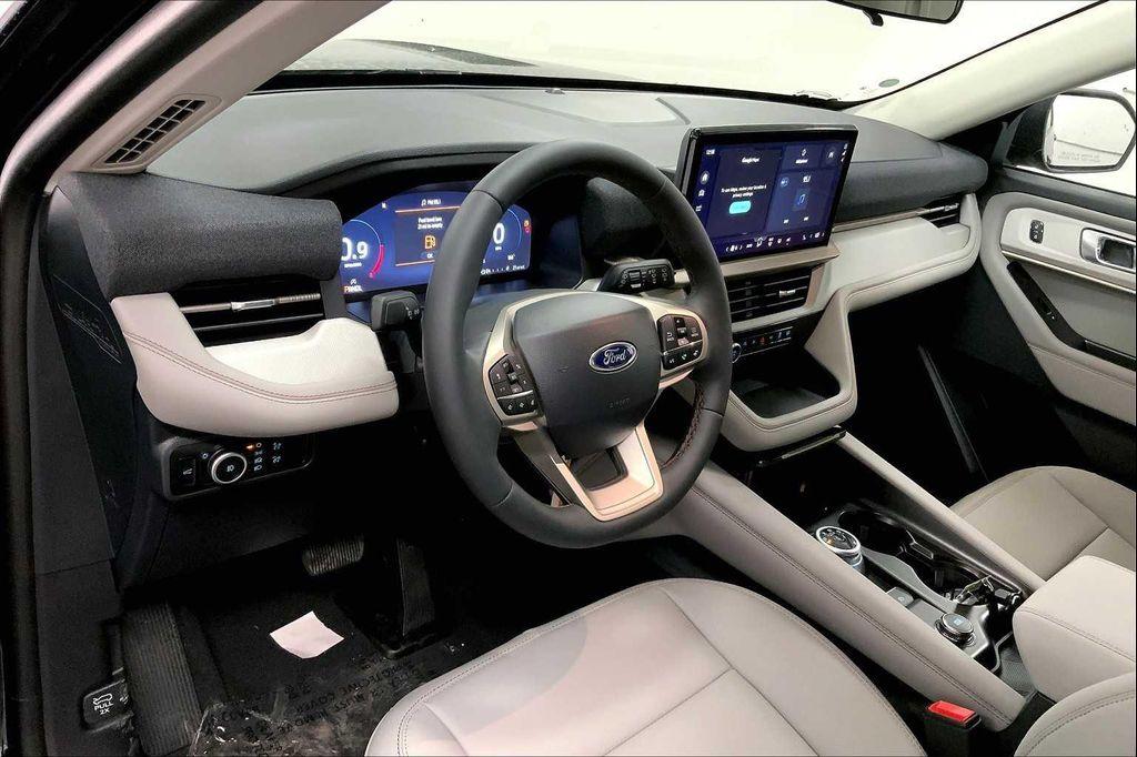 new 2025 Ford Explorer car, priced at $43,765
