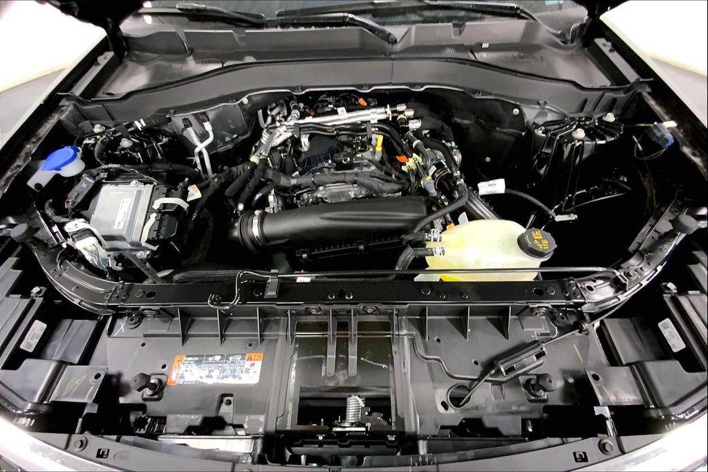 new 2025 Ford Explorer car, priced at $43,765