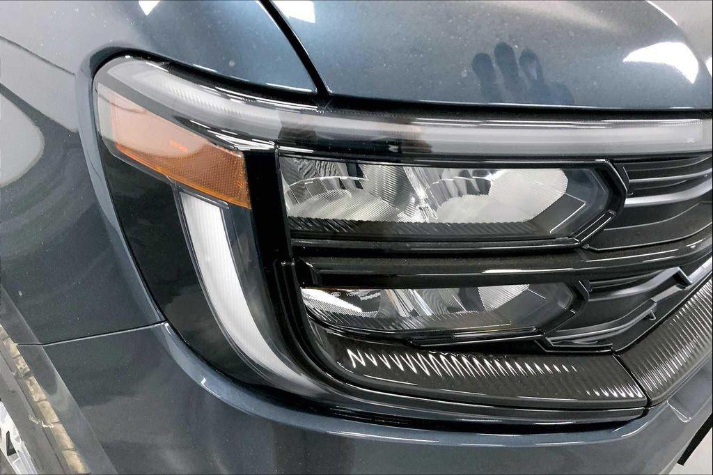 new 2025 Ford Expedition Max car, priced at $68,541