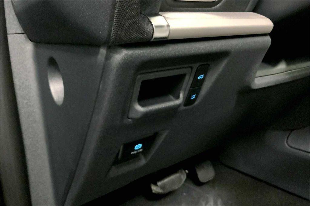 new 2025 Ford Expedition Max car, priced at $68,541