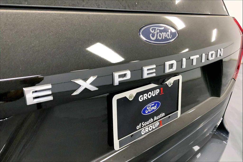 new 2025 Ford Expedition Max car, priced at $68,541
