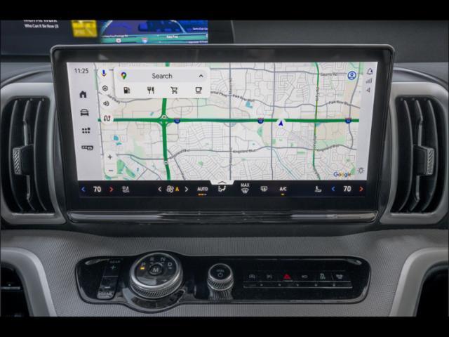 new 2025 Ford Expedition car, priced at $70,340