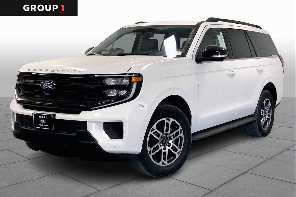 new 2025 Ford Expedition car, priced at $70,340