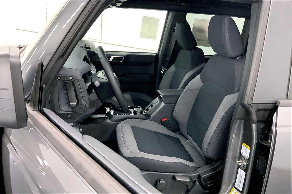 new 2025 Ford Bronco car, priced at $41,624