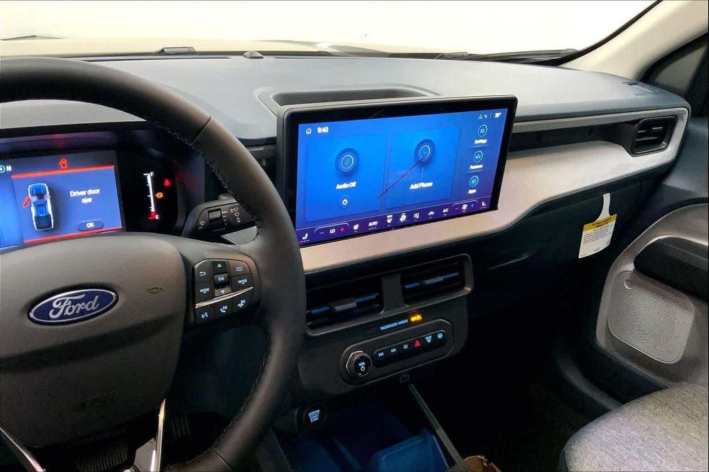 new 2025 Ford Maverick car, priced at $32,656