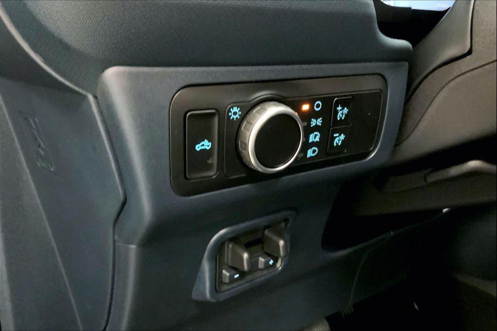 new 2025 Ford Maverick car, priced at $32,656