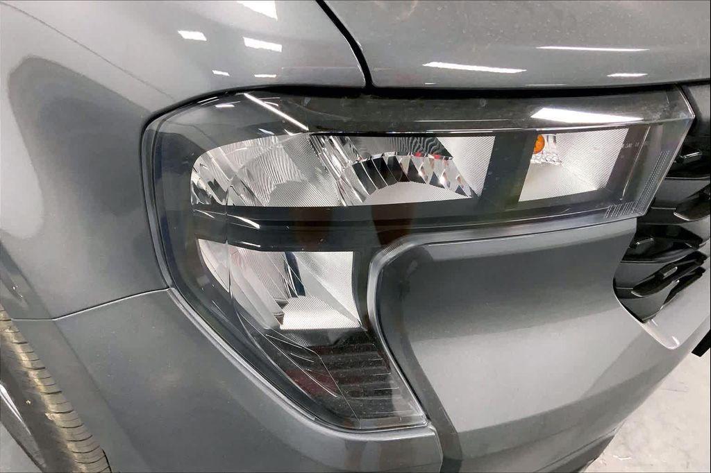 new 2025 Ford Maverick car, priced at $32,656