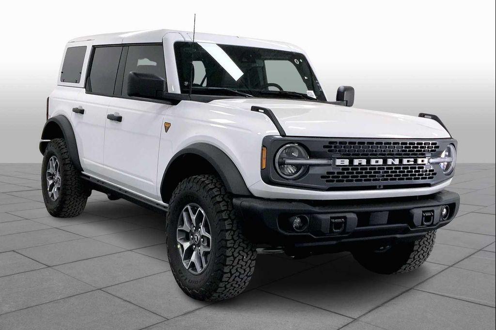 new 2025 Ford Bronco car, priced at $55,652