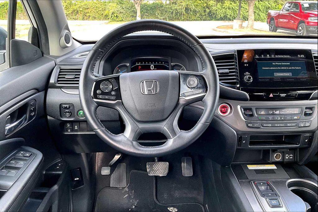 used 2022 Honda Pilot car, priced at $25,582