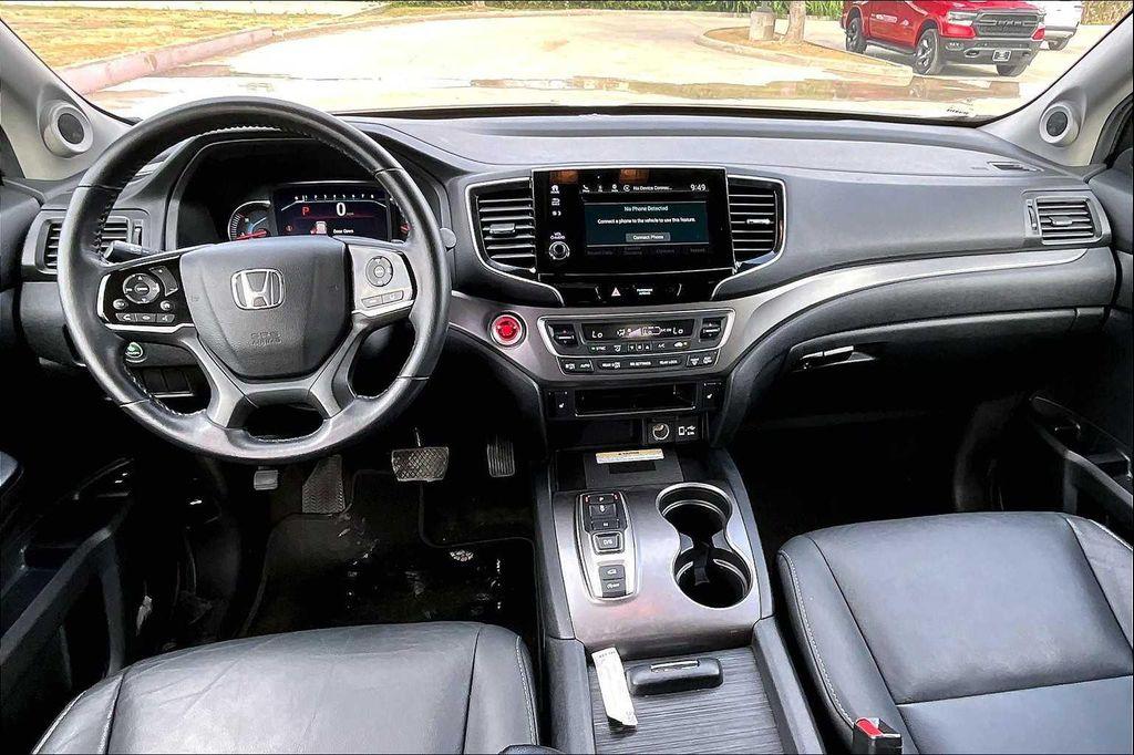 used 2022 Honda Pilot car, priced at $25,582