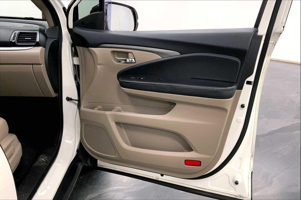 used 2019 Honda Pilot car, priced at $22,583