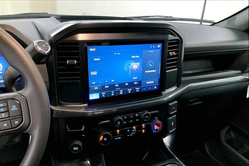 new 2025 Ford F-150 car, priced at $43,132