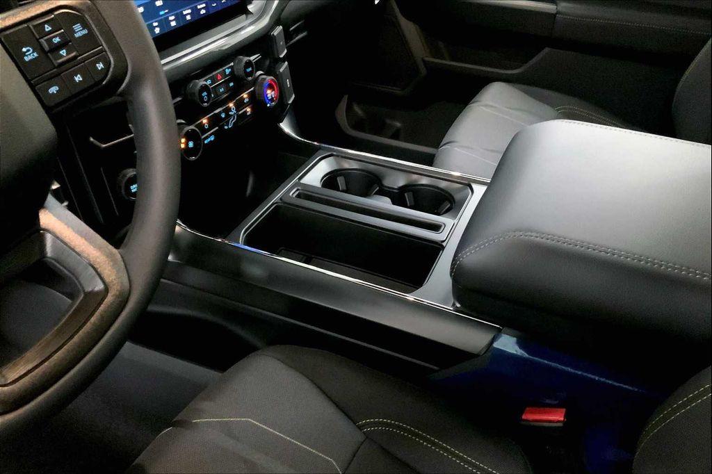 new 2025 Ford F-150 car, priced at $43,132